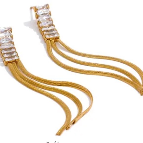 Cubic Zirconia Gold Plated Long Tassel Drop Dangle Hanging Earrings New - Picture 1 of 7